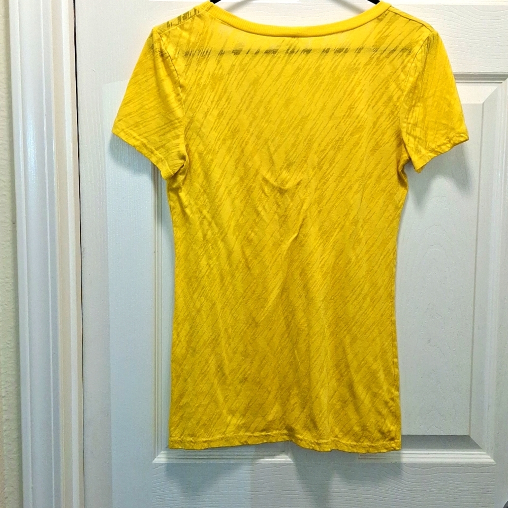 Bke Short Sleeved T-Shirt V-Neck - Picture 4 of 10